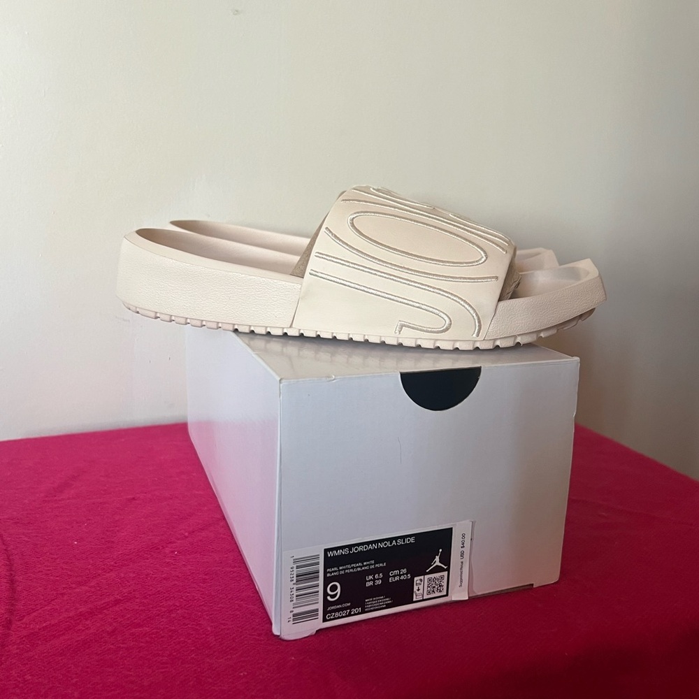 Jordan Nola woman’s sandal